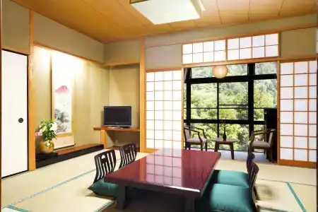 Yamanaka Onsen Kagari Kisshotei - 34