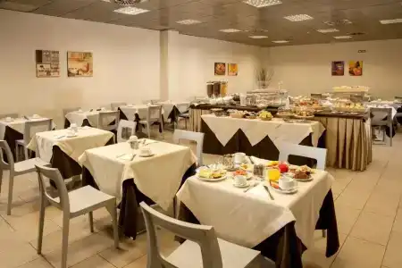 Artis - 3