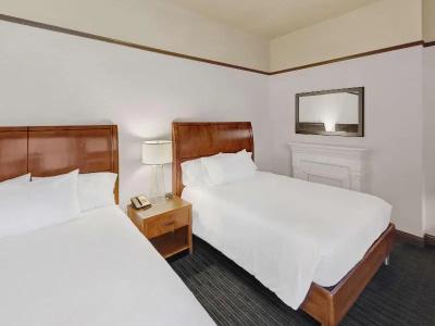 Hilton Garden Inn Downtown - 57