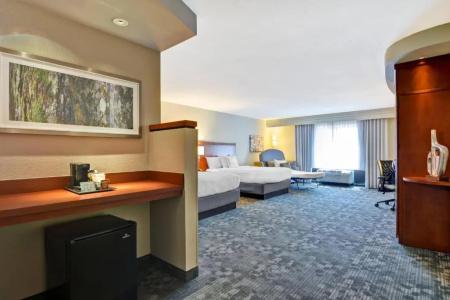 Courtyard by Marriott at Old Town - 51