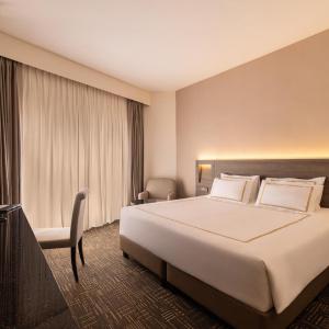 Royal @ Queens (SG Clean, Staycation Approved) - 33