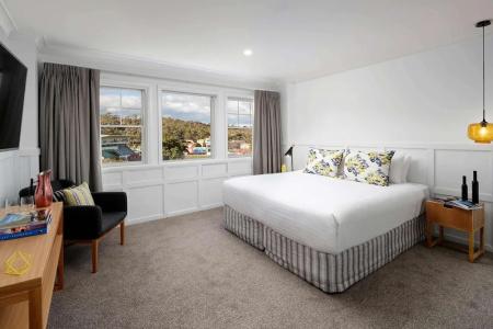 Rydges - 58