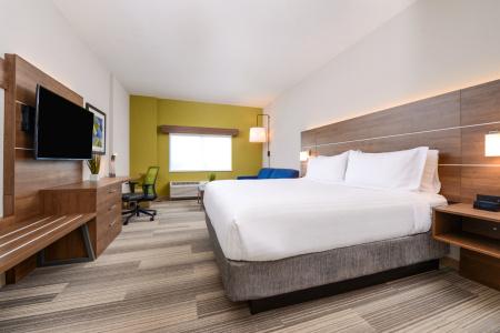Holiday Inn Express & Suites - St. Petersburg - Madeira Beach, an IHG - 42