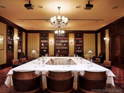 Marrol's Boutique - 11