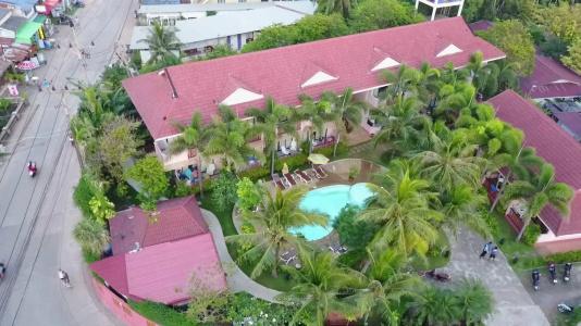 Lanta Seafront Resort - 17