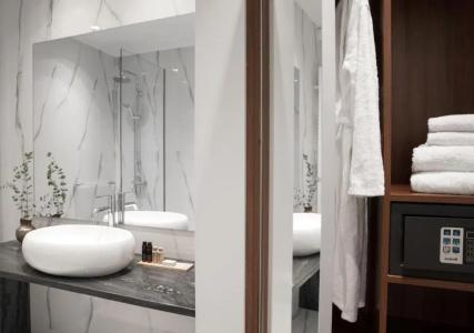 Acropolis Ami Boutique - 55