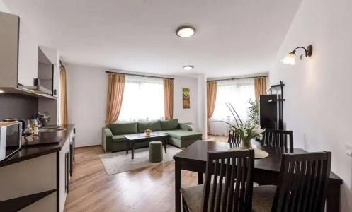 Grand Royale Apartment Complex & Spa - 57