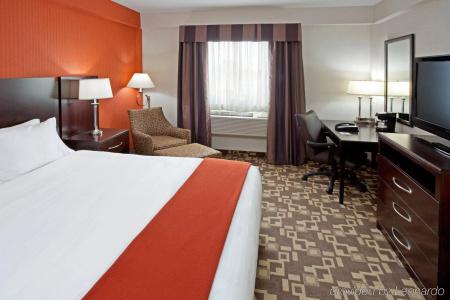 Holiday Inn Express Maspeth, An Ihg - 5
