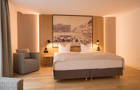 Bayerischer Hof - 80
