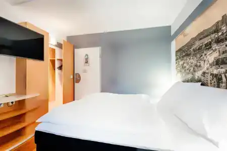 ibis Bonn - 20
