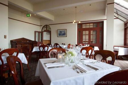 Rydges - 33