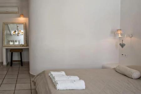 Onar and Suites - 112