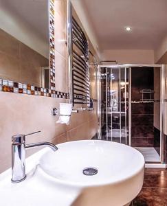 Rome Kings Suite - 38