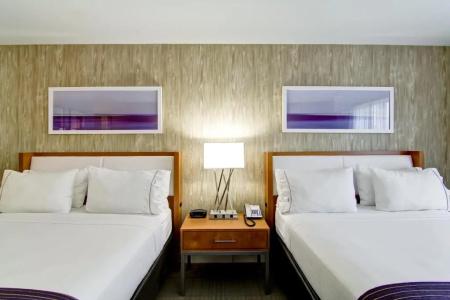 Rodeway Inn & Suites - 54