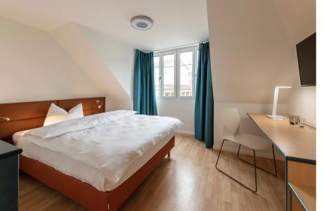 Royal Zurich - 6