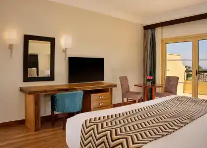 Coral Sea Holiday Resort and Aqua Park - 5