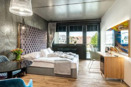 Onyx Luxury - 6