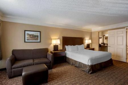 Best Western Inn of the Ozarks - 34