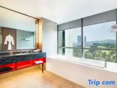 Le Meridien - 136