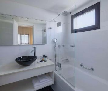 Best Western Regency Suites - 8