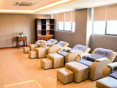 Le Hoang Beach Danang - 6