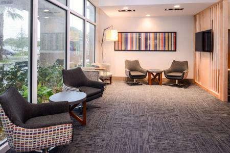 Holiday Inn Express & Suites - St. Petersburg - Madeira Beach, an IHG - 49