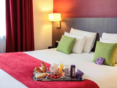 Mercure Bordeaux Cité Mondiale Centre Ville - 79