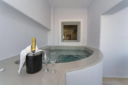 Blue Waves Suites & - 18