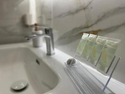 Rias Penthouse Suites - 275