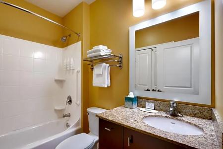 TownePlace Suites by Marriott - 31