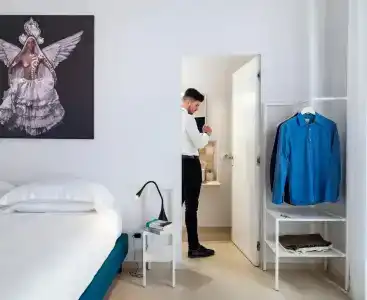 Re Federico Boutique - 14