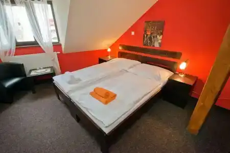 U Zlatého býka - 35