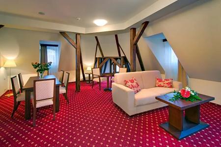 Clarion GrandZlaty Lev - 106
