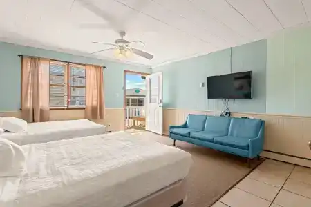 Oceanside Court By Kees Vacations - 43
