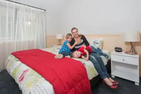 Christchurch Top 10 Holiday Park - 5