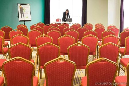 ibis Styles Tours Centre - 13