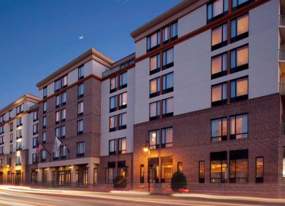 DoubleTree by Hilton Historic Savannah - 0