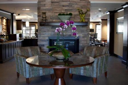 Staybridge Suites - 18