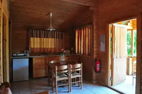 Sandy's Studios & Log-Villas - 20