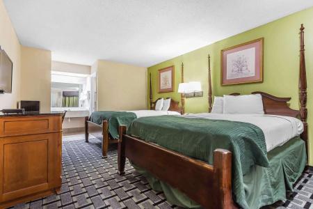 Rodeway Inn - 26