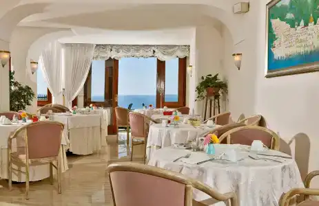 Eden Roc Suites - 22