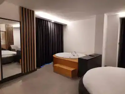 Grand Ozcelik - 4