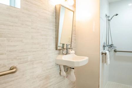 Beachside All Suites - 11