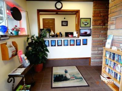 Breakers Boutique Inn - 1