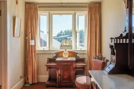 Martine Inn - 35