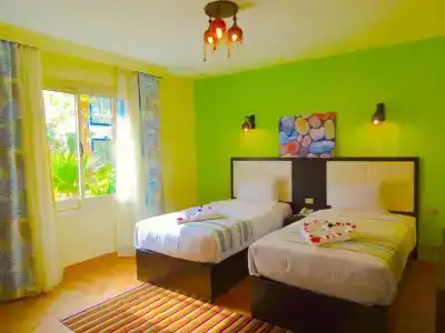 Naama Blue - 46