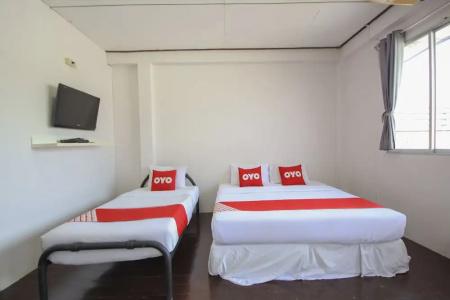 OYO 1054 Phuket Backpacker Hostel - 52