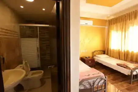 Sun Rise & Hostel & Tours - 3