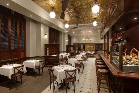 Hilton New Orleans / St. Charles Avenue - 16