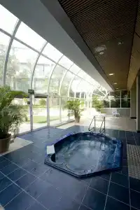 Rydges - 15